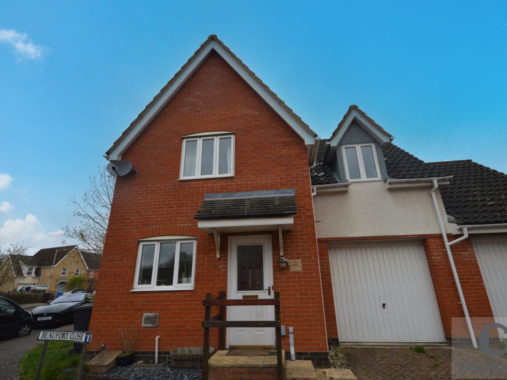3 bed semidetached house to rent in Beaufort Close, Old Catton