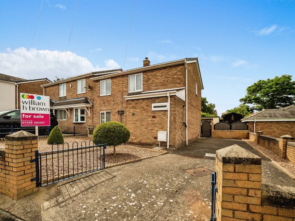 3 bed semidetached house for sale in Thirlmere Court, Mexborough S64