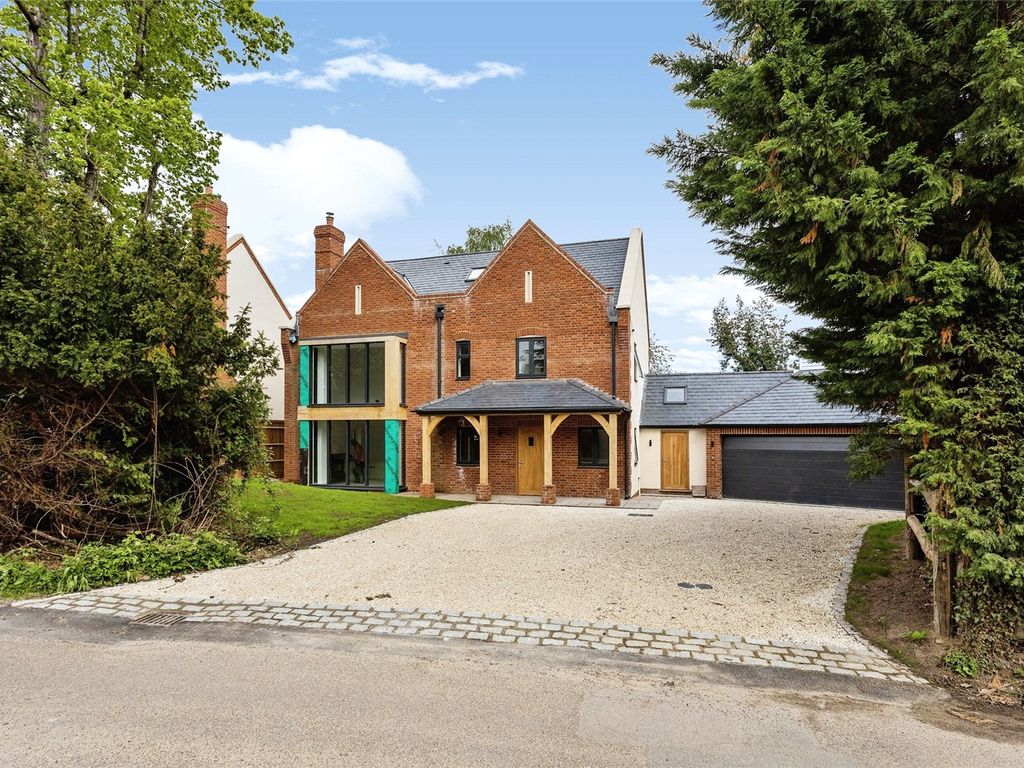 New home, 5 bed detached house for sale in High Hilden Close, Tonbridge