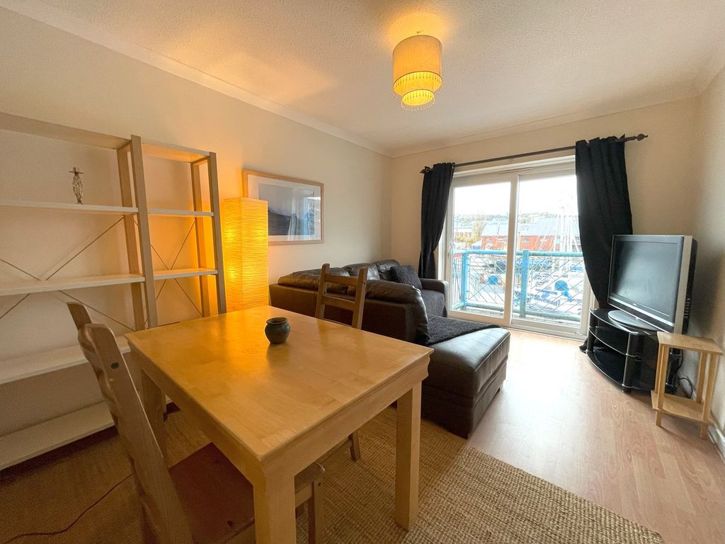 2 bed flat to rent in Ferrara Quay, Maritime Quarter, Swansea SA1, £925