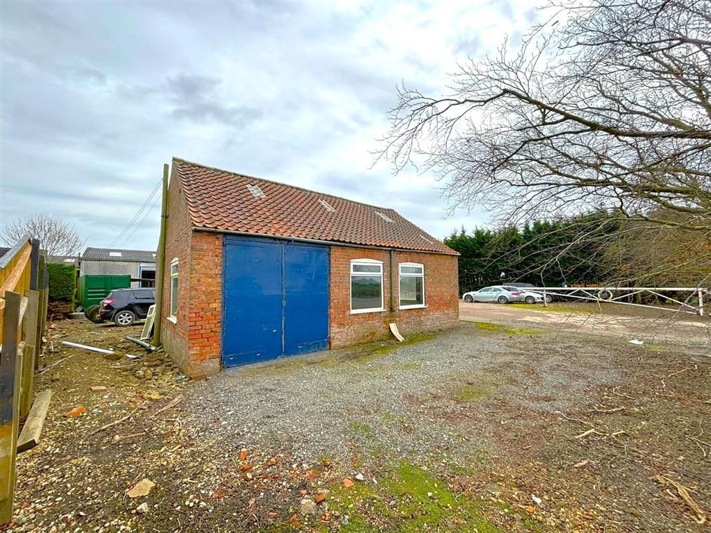 Land for sale in At Leagate Road, Gipsey Bridge, Boston PE22, £65,000