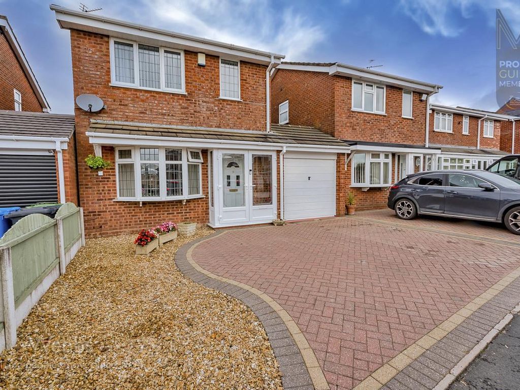 3 bed detached house for sale in Rosewood Gardens, Essington