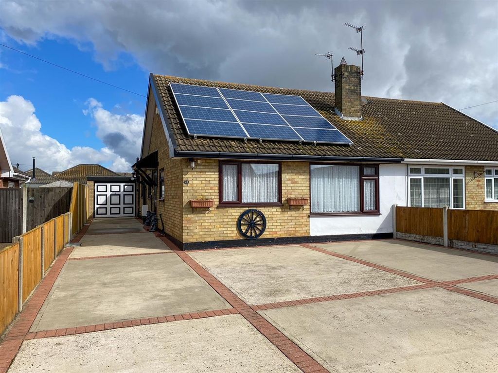 2 bed semidetached bungalow for sale in Maple Gardens, Bradwell, Great