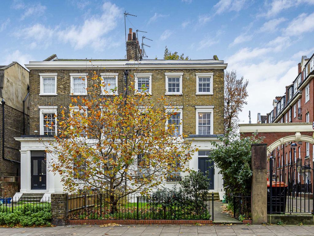 2 bed flat for sale in Dalston Lane, London E8, £575,000 Zoopla