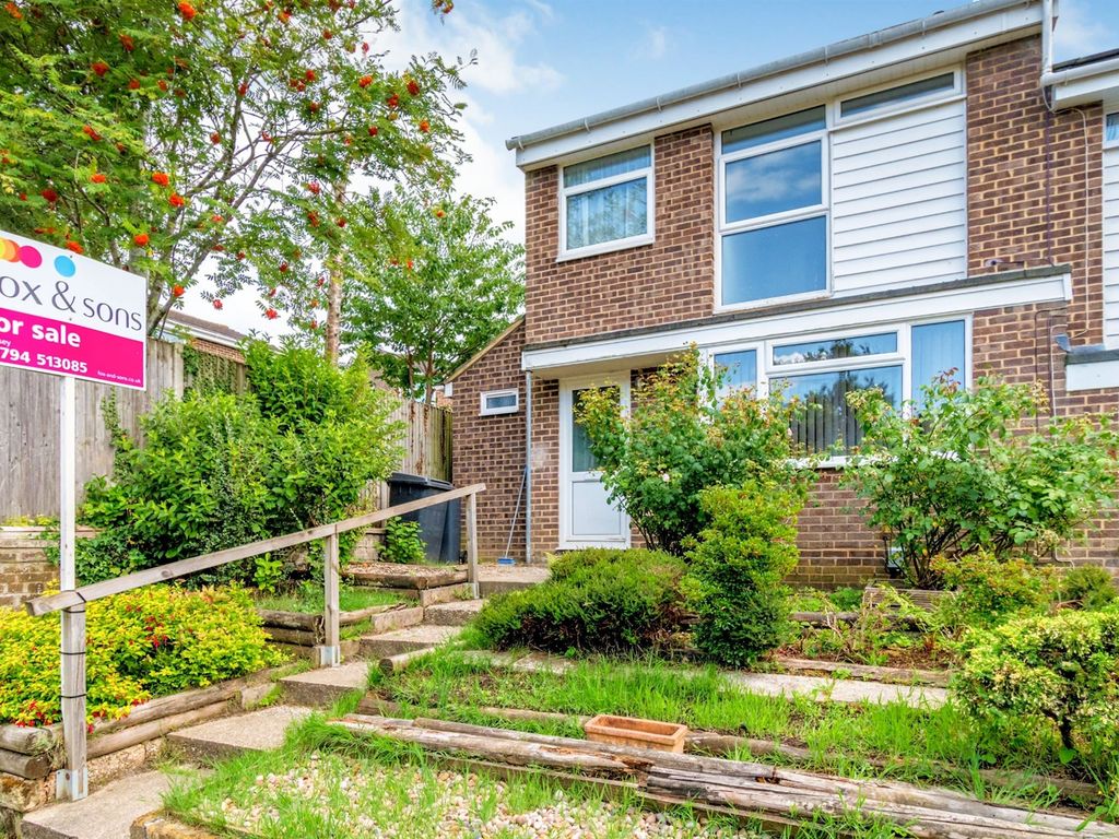 3 bed semidetached house for sale in Woodside Road, North Baddesley