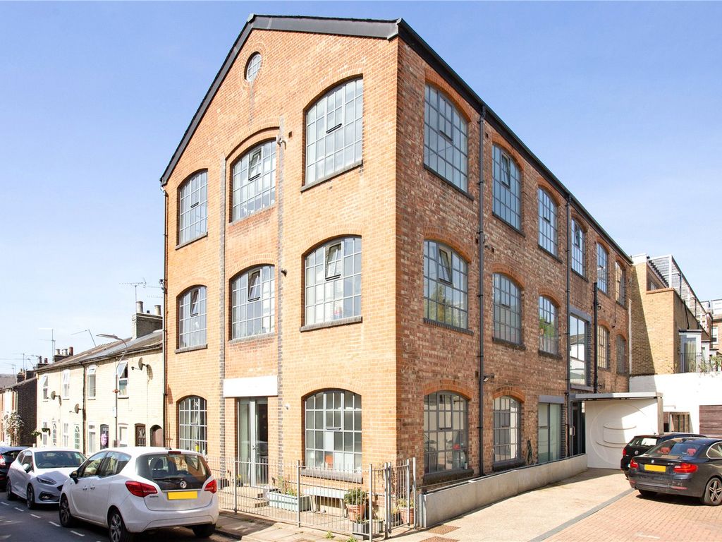 2 bed flat for sale in Inkerman Road, St. Albans AL1, £599,950 Zoopla