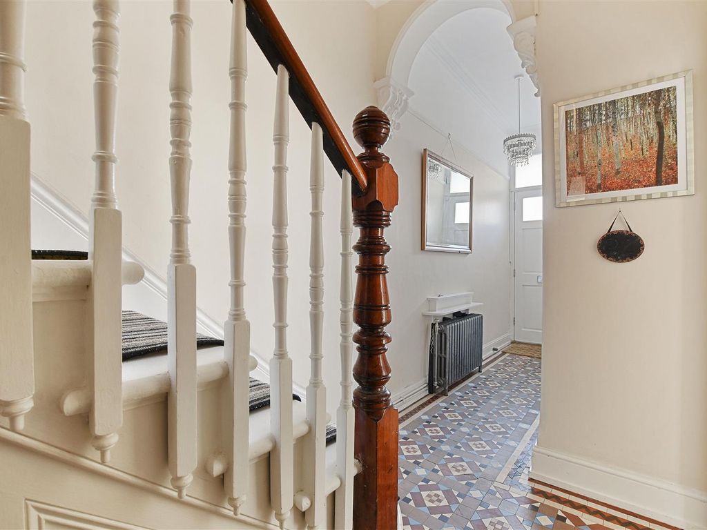 Harvist Road, Queens Park, London NW6