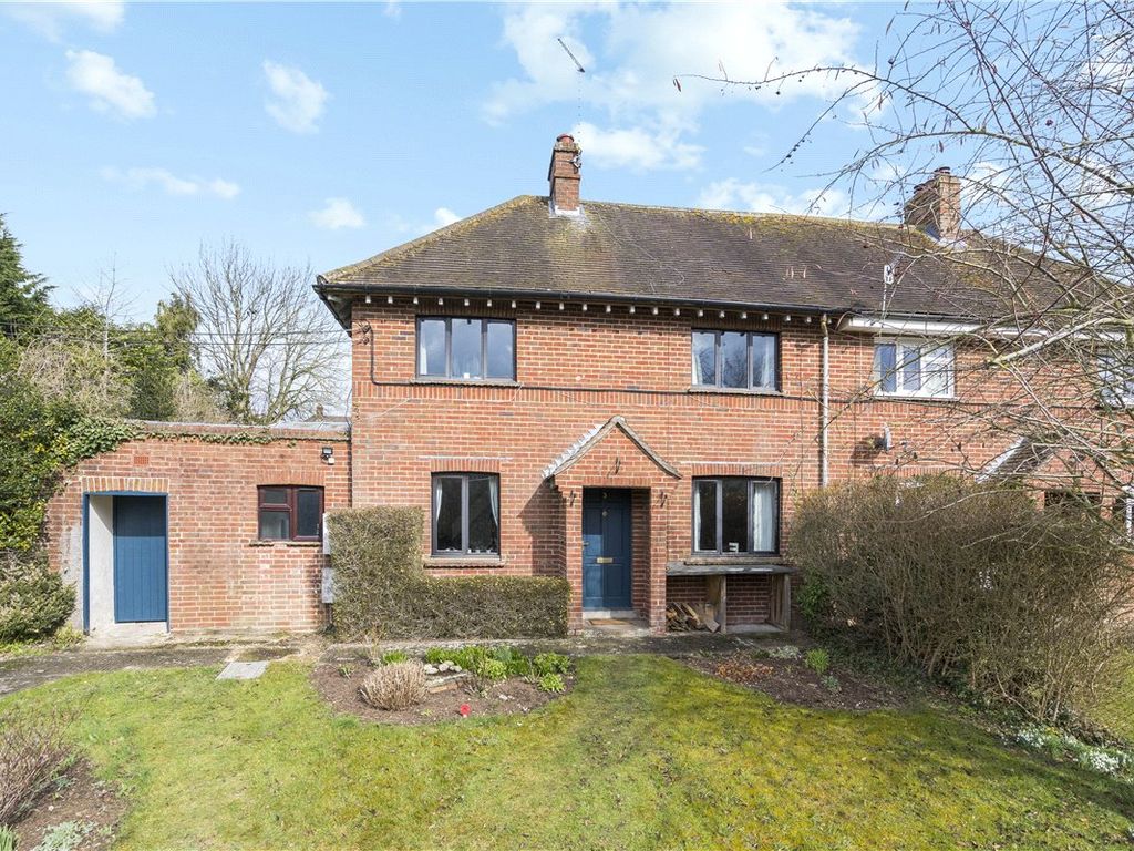 3 bed semidetached house for sale in The Leaze, Mildenhall