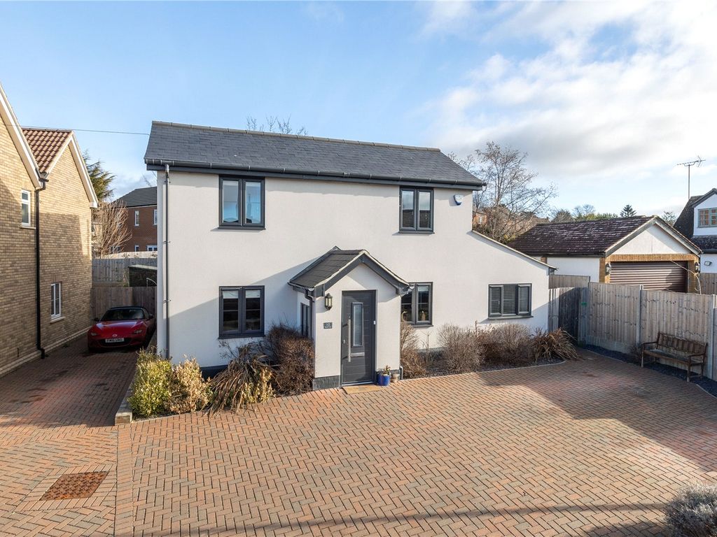 4 bed detached house for sale in Hillfoot Road, Shillington, Hitchin