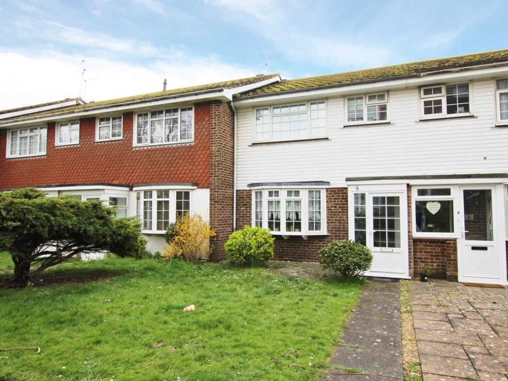 3 bed terraced house to rent in Victoria Park Gardens, Worthing, West
