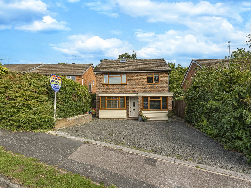 Elm Crescent, Farnham GU9  