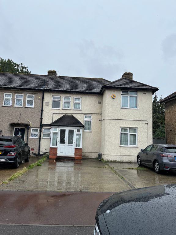 4 bed terraced house for sale in Stevens Road, Dagenham RM8, £550,000 Zoopla