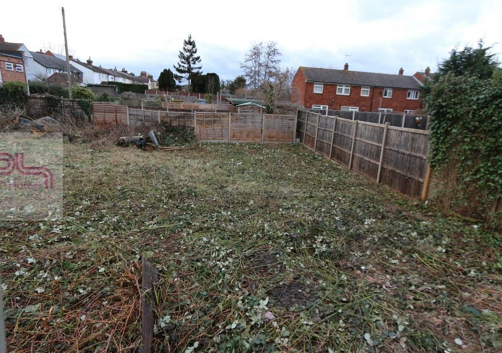 Land for sale in Kingsnorth Road, Kingsnorth, Ashford TN23 Zoopla