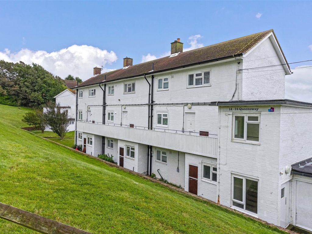 2 bed for sale in Queensway, Brighton BN2, £290,000 Zoopla