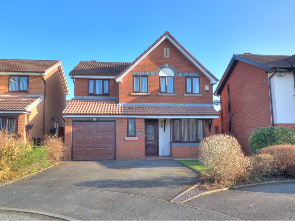 4 bed detached house for sale in Montfort Close, Westhoughton, Bolton