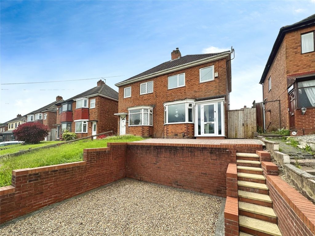 3 bed semidetached house for sale in New Birmingham Road, Tividale
