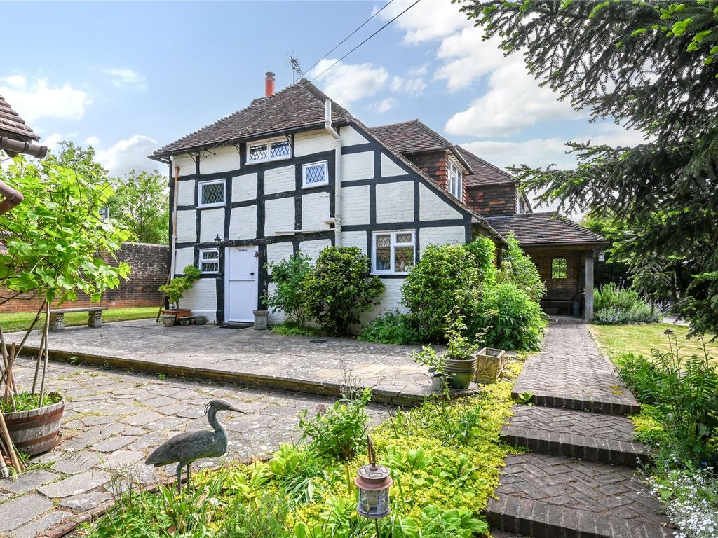 4 bed detached house for sale in Holmbush Lane, Woodmancote, Henfield