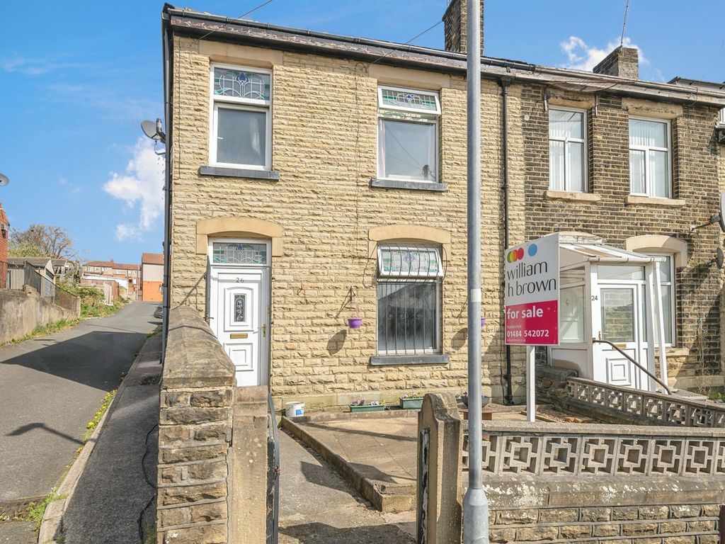 3 bed end terrace house for sale in Armytage Crescent, Lockwood