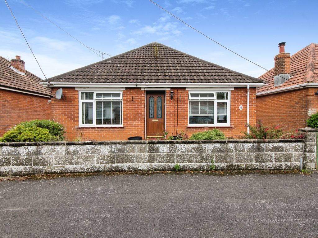2 bed bungalow for sale in Northlands Road, Romsey, Hampshire SO51 Zoopla