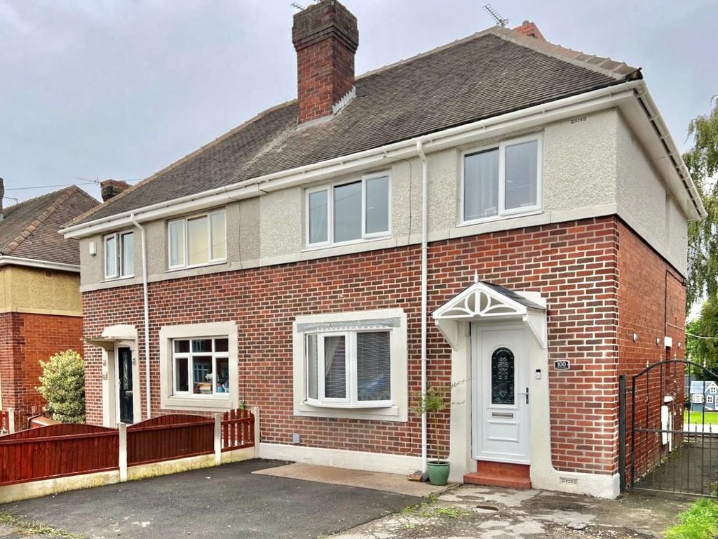 3 bed semidetached house for sale in Cross Lane, Royston, Barnsley S71