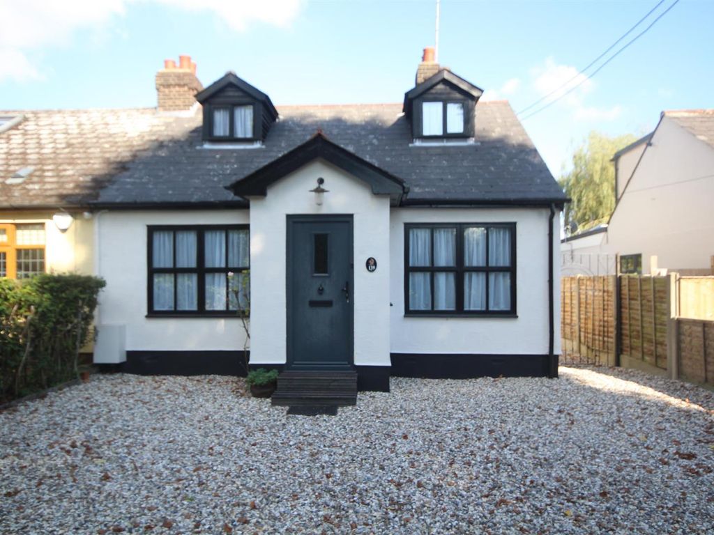 3 bed semidetached house to rent in Crow Green Road, Pilgrims Hatch, Brentwood CM15, £1,995 pcm