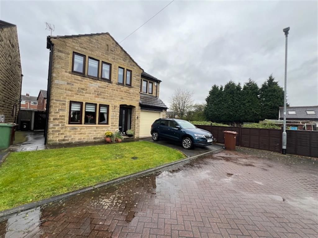 4 bed detached house for sale in Lingwell Chase, Lofthouse Gate