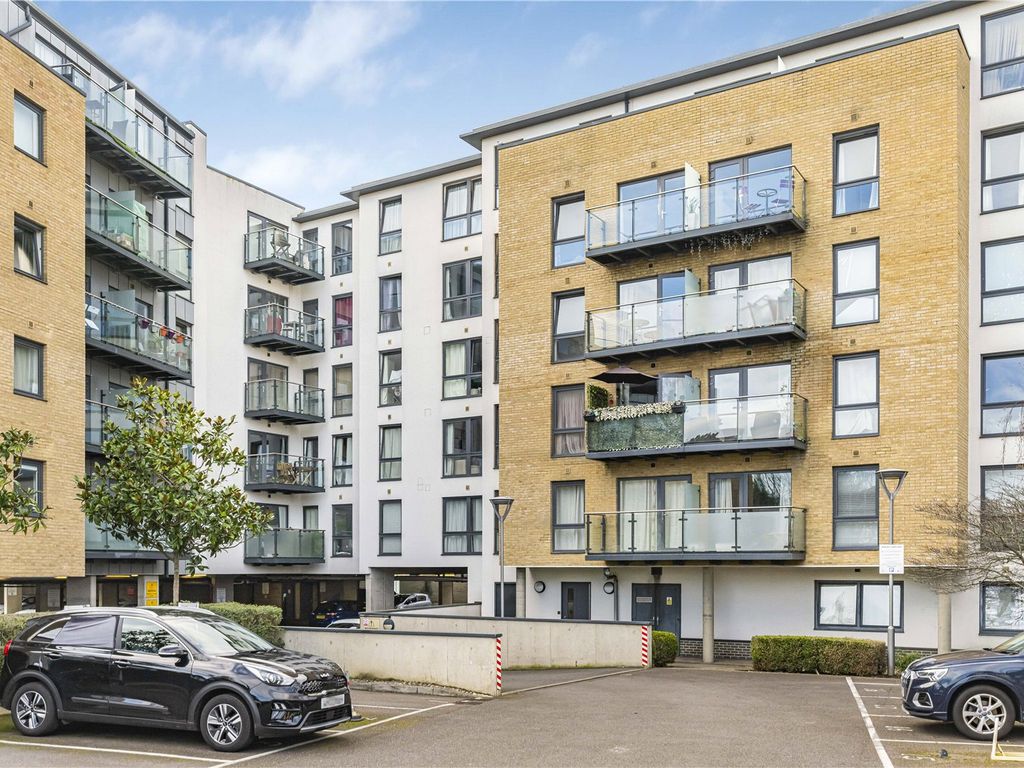2 bed flat for sale in Homesdale Road, Bromley BR2, £375,000 Zoopla