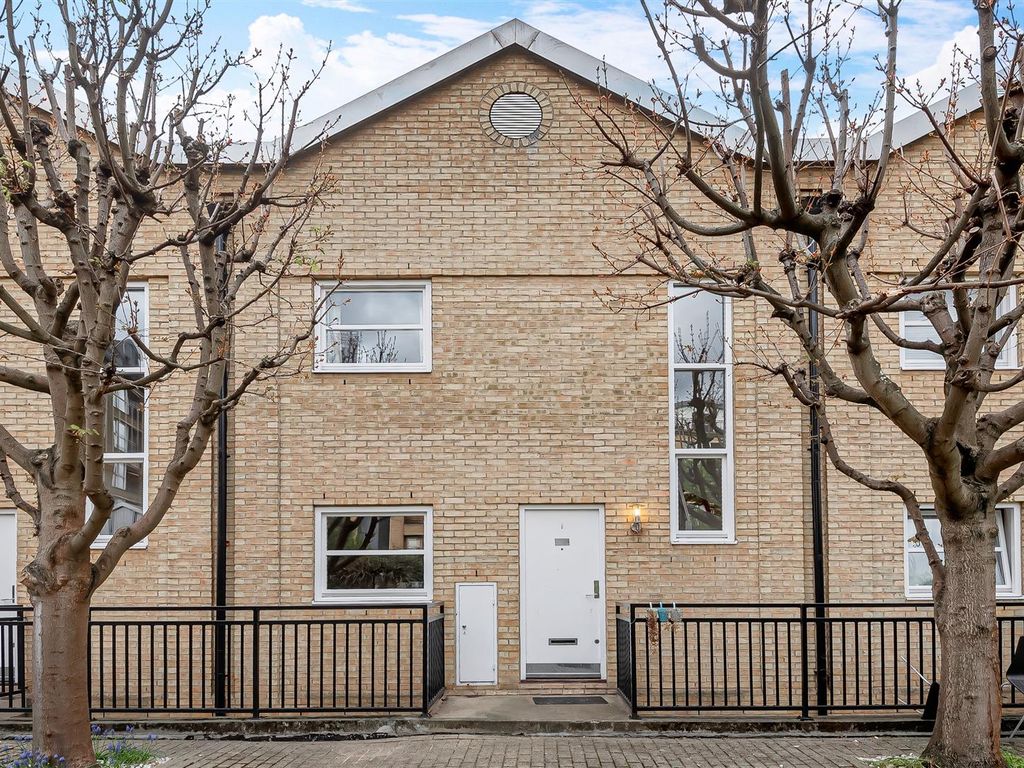 3 bed terraced house for sale in Rotherhithe Street, London SE16 Zoopla
