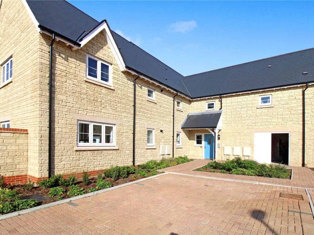 2 bed flat for sale in Creswick, Swindon, Wiltshire SN25 Zoopla