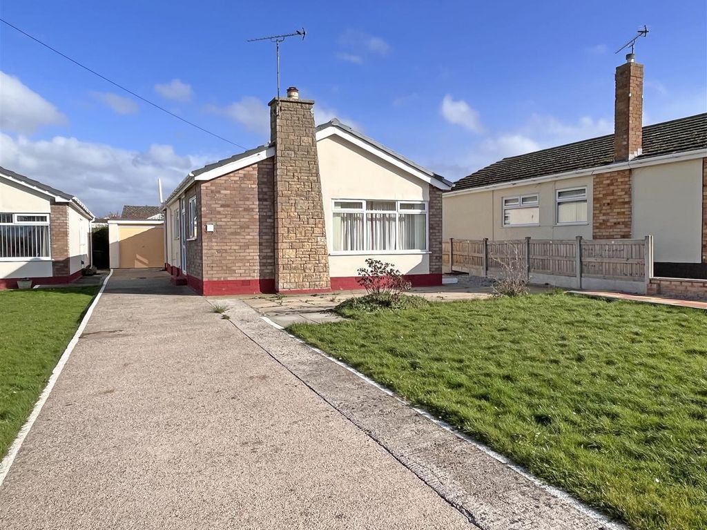 2 bed detached bungalow for sale in Coed Eithin, Abergele, Conwy LL22