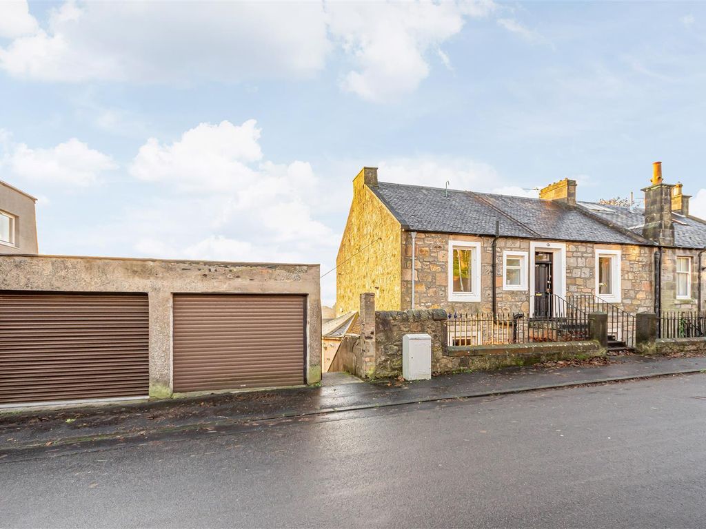 3 bed flat for sale in 90 Rose Street, Dunfermline KY12 Zoopla