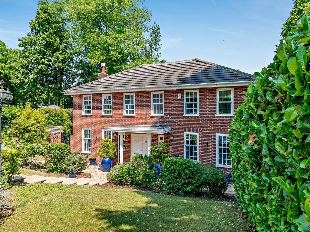 5 bed detached house for sale in Hadley Wood Rise, Kenley CR8, £