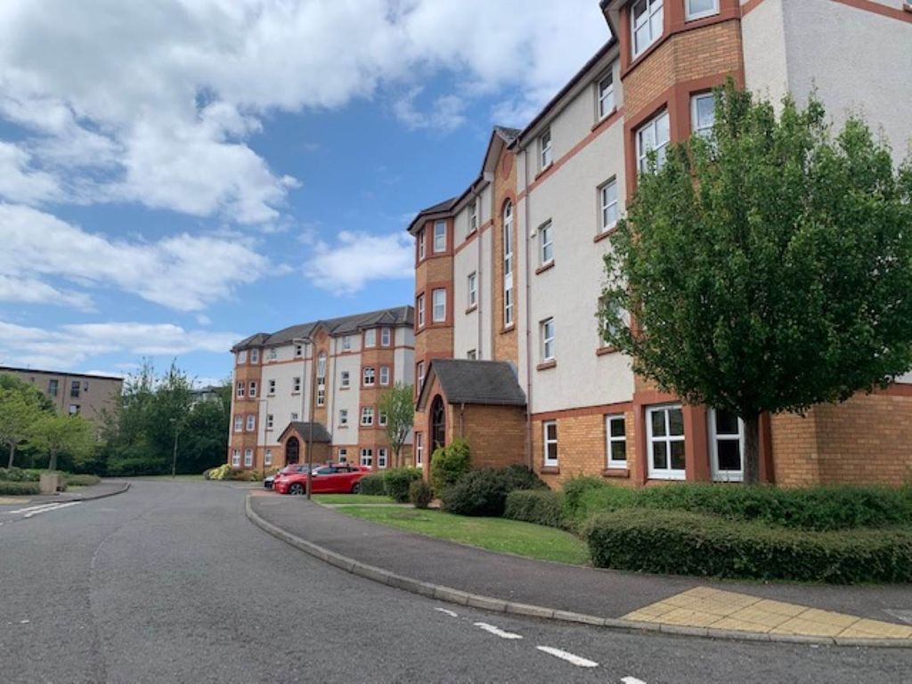2 bed flat to rent in West Ferryfield, Pilton, Edinburgh EH5, £1,350