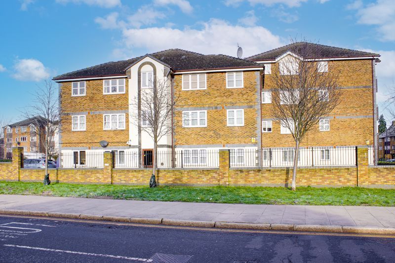1 bed flat for sale in South Street, Enfield EN3 Zoopla