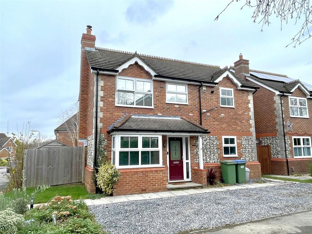 3 bed detached house for sale in Sheridan Gardens, Whiteley, Fareham PO15, £460,000 Zoopla