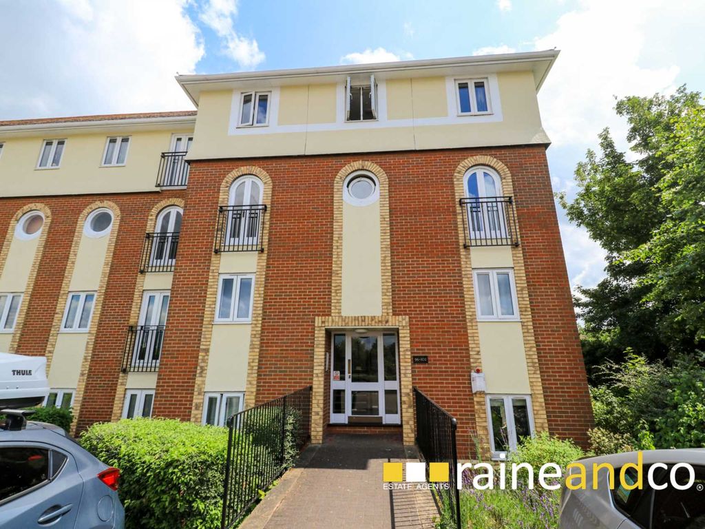 Studio for sale in Walsingham Close, Hatfield AL10 Zoopla