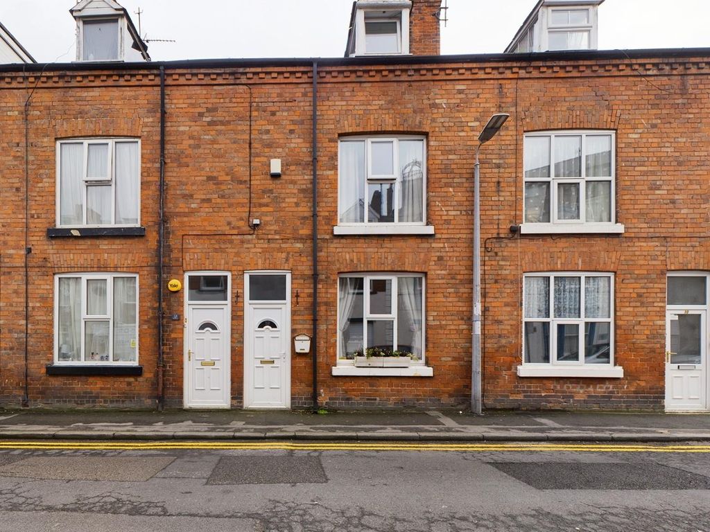 4 bed terraced house for sale in North Street, Bridlington YO15 Zoopla