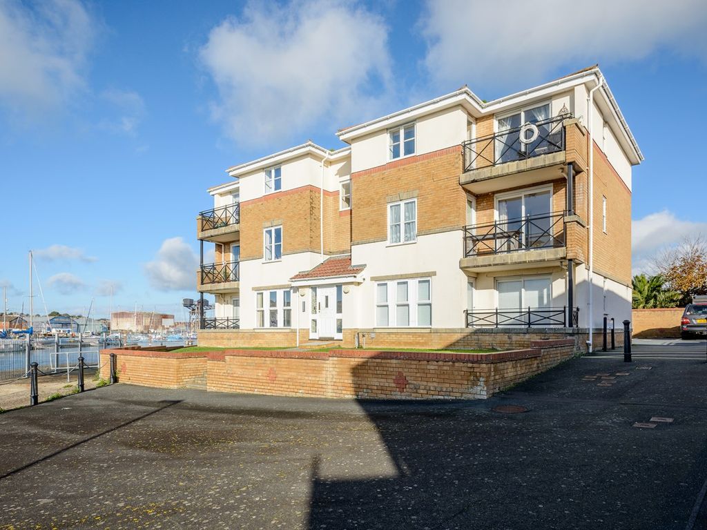 2 bed flat for sale in Cavalier Quay, East Cowes PO32 Zoopla