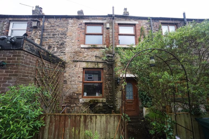2 bed cottage for sale in Smith Street, Adlington, Chorley PR7, £65,000 Zoopla