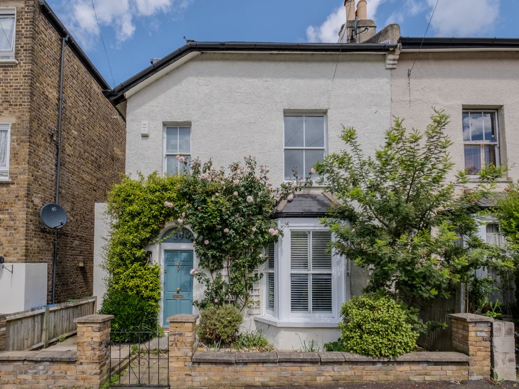 4 bed semidetached house for sale in Colby Road, London SE19, £