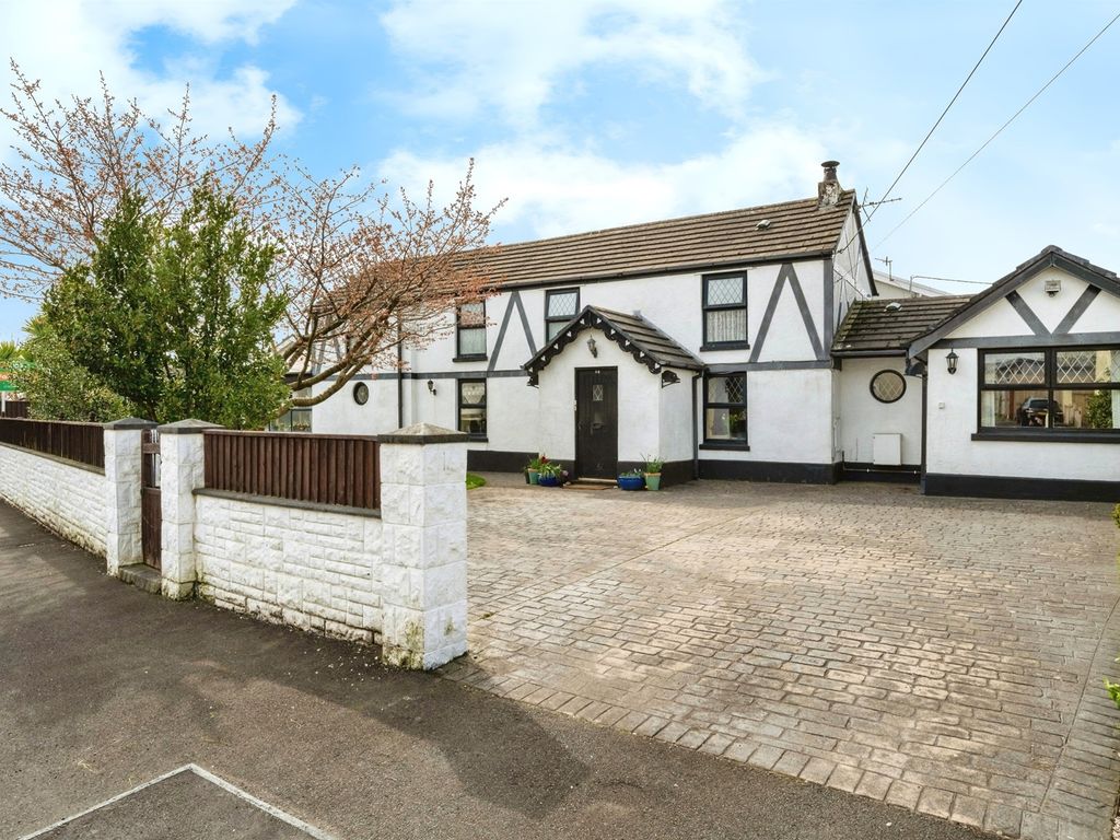 3 bed cottage for sale in Waun Road, Loughor, Swansea SA4, £325,000