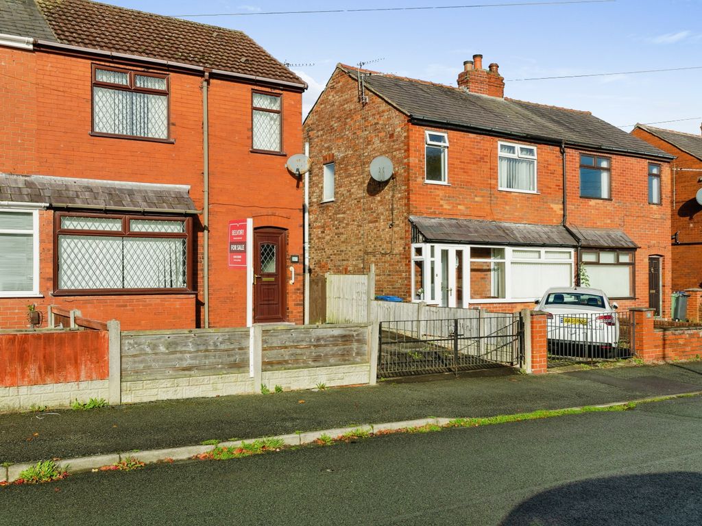 2 bed semidetached house for sale in Worsley Street, Pemberton, Wigan