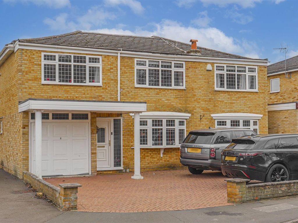 5 bed detached house for sale in Winford Drive, Broxbourne EN10 Zoopla