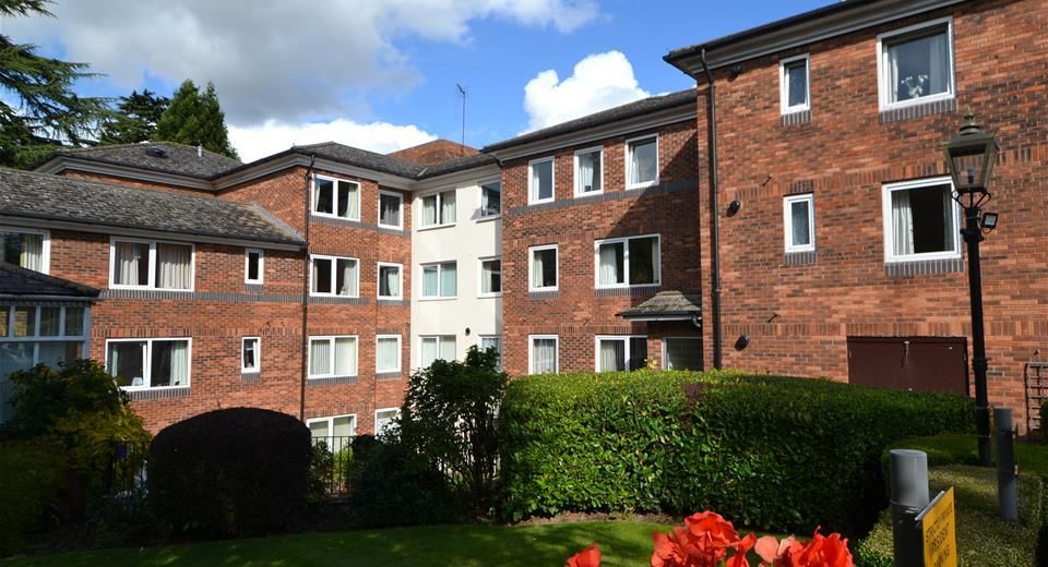 2 bed flat for sale in Worcester Road, Malvern WR14 Zoopla