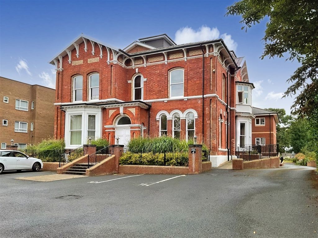 2 bed flat for sale in Lulworth Road, Birkdale, Southport PR8 Zoopla