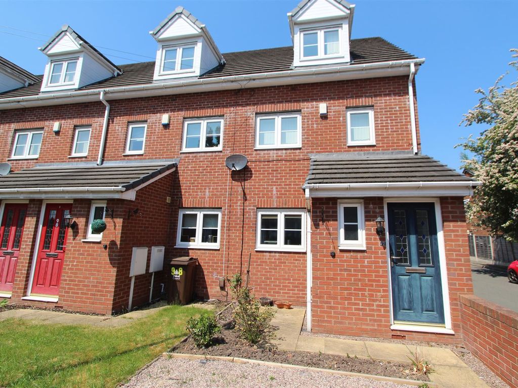 3 bed end terrace house for sale in Victoria Street, Willenhall WV13