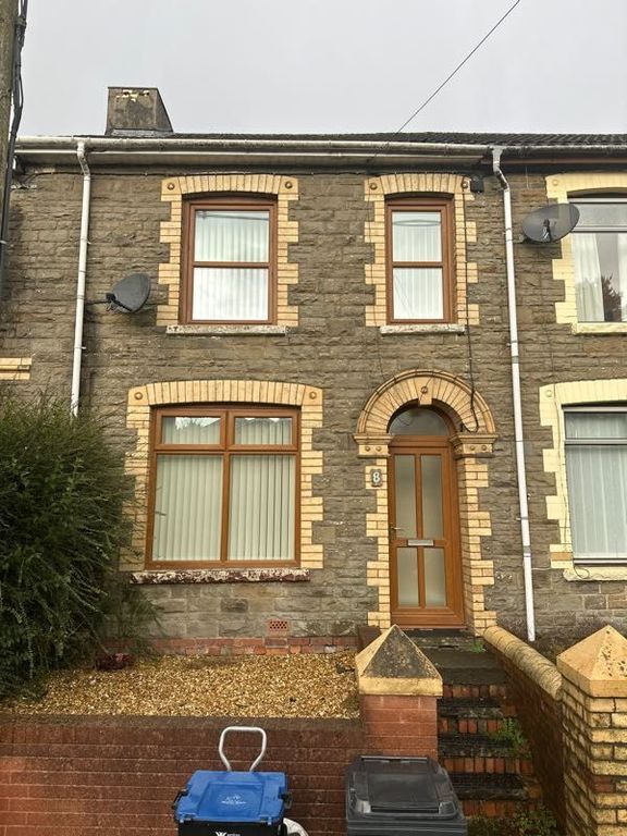 3 bed terraced house to rent in Railway View, Beaufort, Ebbw Vale NP23