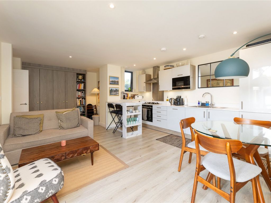 1 bed flat for sale in Southridge House, 61A Worple Road, Wimbledon