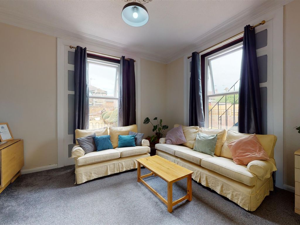 1 bed flat for sale in South Road, Faversham ME13 Zoopla