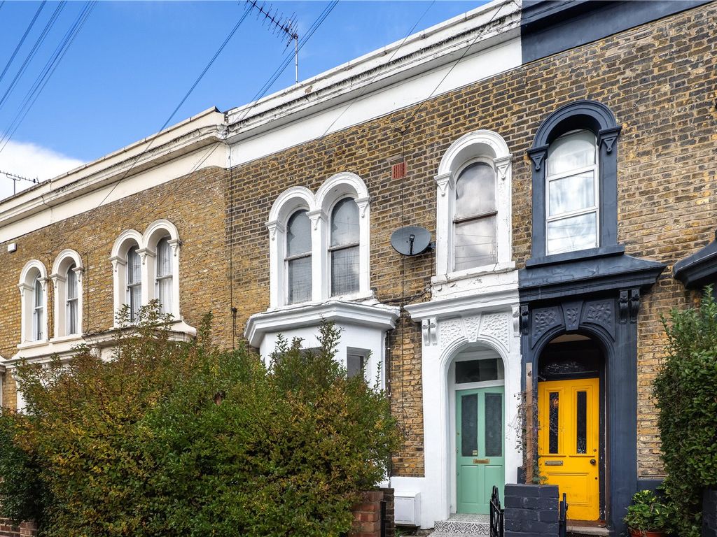 Dunlace Road, Hackney, London E5